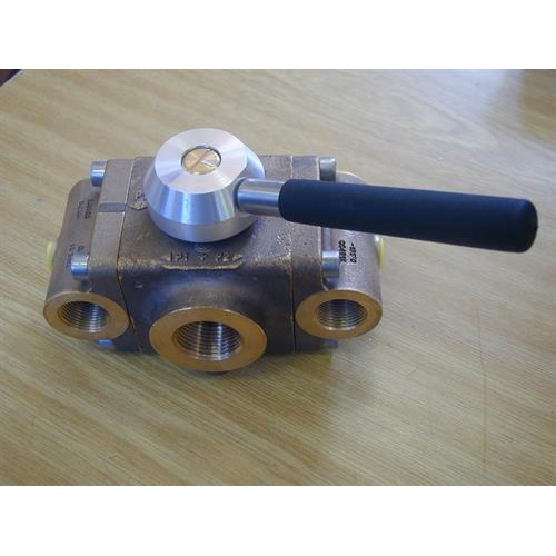 DIVERTOR VALVE